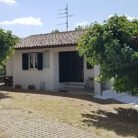 Daire In Campagna Con Piscina A