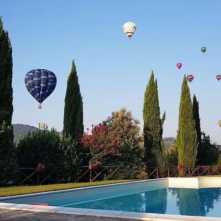In Campagna Con Piscina A Appartement Todi